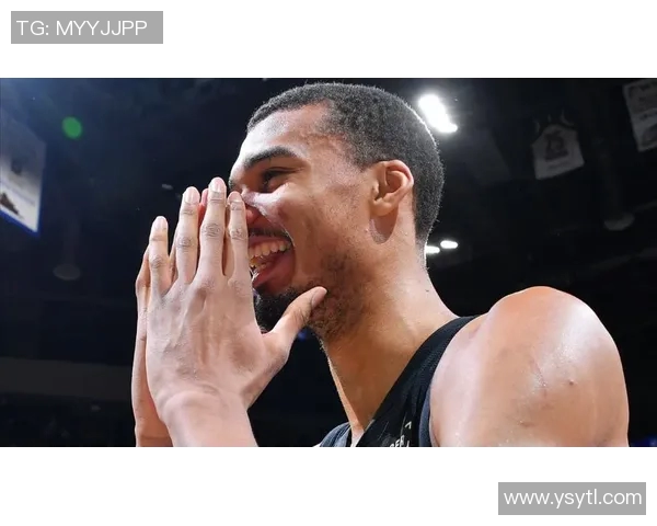 25日马刺对阵快船精彩比赛录像回放及精彩瞬间分析